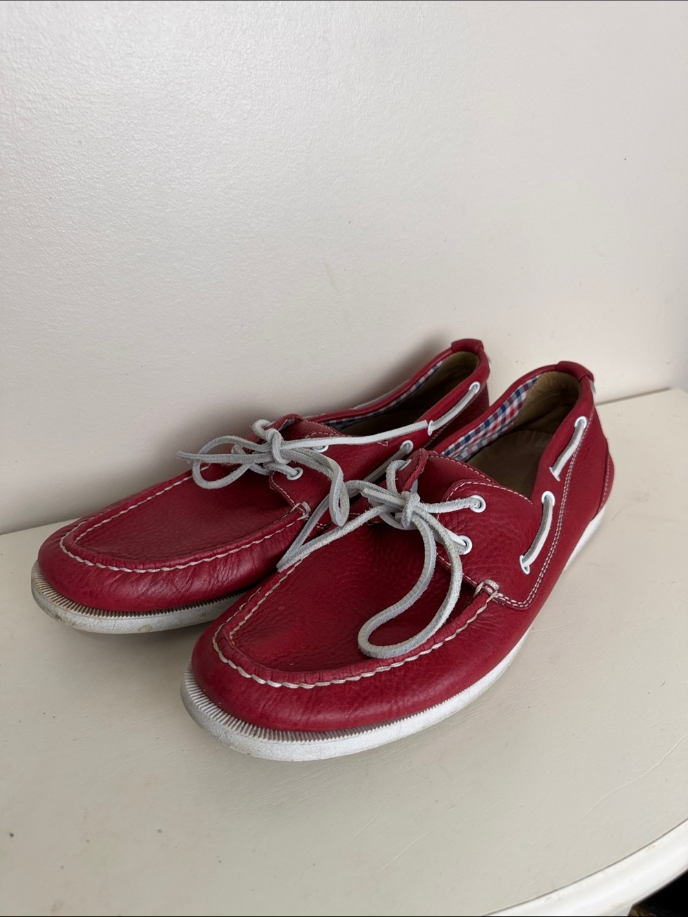 (2387) Rockport Men's Red Leather Boat Shoes - Casual Lace-Up, Size: 10